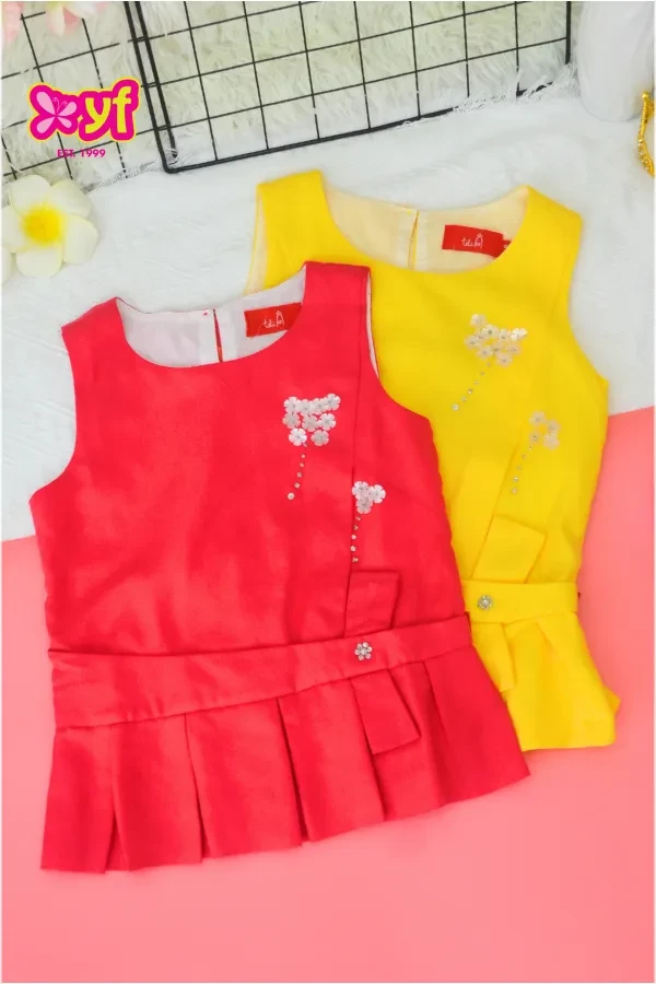 Áo kiểu trang trí nơ đính đá sang trọng