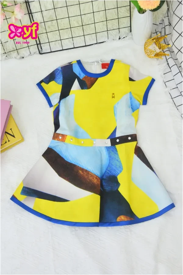 Đầm xòe thêu hoa (nhiều màu ngẫu nhiên)